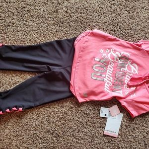 Girls workout outfit